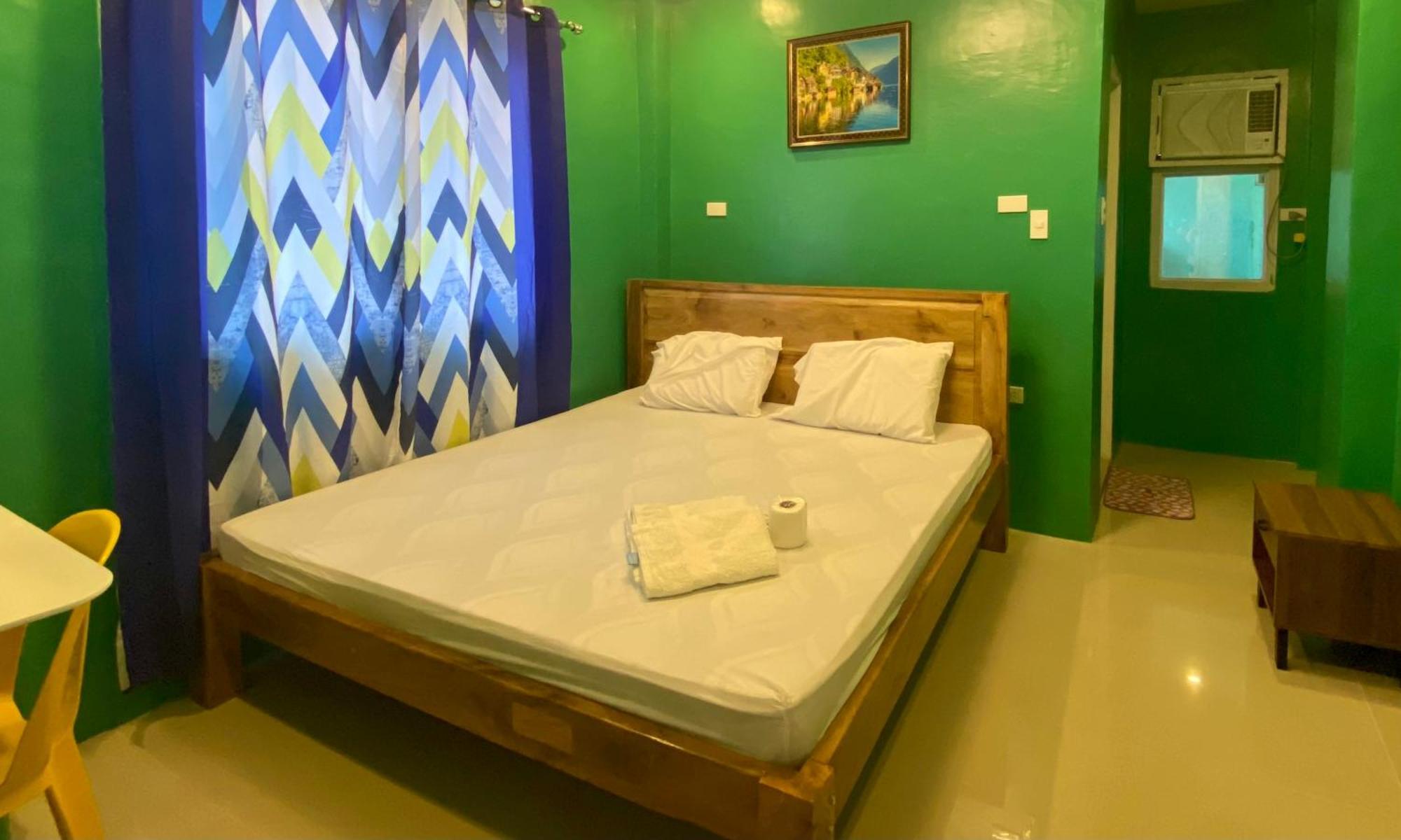 Drossgold Pension House Tubigon 部屋 写真