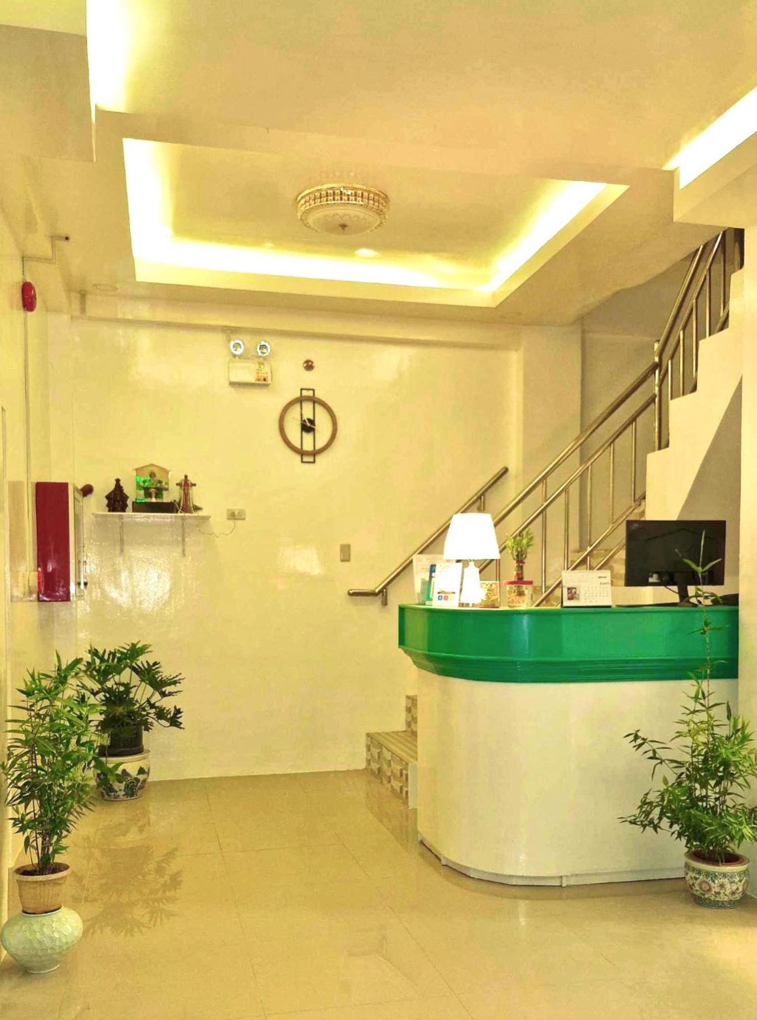 Drossgold Pension House Tubigon エクステリア 写真